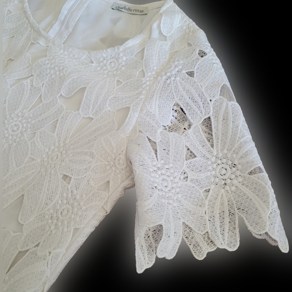 Charlotte Russe White Floral Lace Short Sleeves Midi Dress - Medium - EUC - Picture 7 of 9
